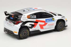 Toyota GR Yaris Rally2 #44 H. Kogure Rally Finland 2024 IXO 1:18 18RMC212B Metal — zdjęcie 2 z 6