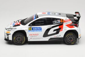 Toyota GR Yaris Rally2 #44 H. Kogure Rally Finland 2024 IXO 1:18 18RMC212B Metal — zdjęcie 3 z 6