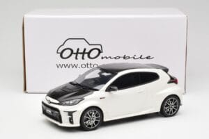 Toyota GRMN Yaris Rally Package Biały Otto 1:18 OT1071 Żywica — zdjęcie 6 z 6