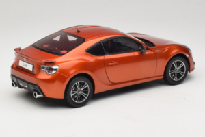 Toyota GT86 Czerwony Century Dragon 1:18 CD01 Metal — zdjęcie 3 z 8