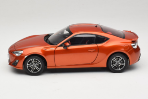 Toyota GT86 Czerwony Century Dragon 1:18 CD01 Metal — zdjęcie 4 z 8