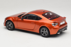 Toyota GT86 Czerwony Century Dragon 1:18 CD01 Metal — zdjęcie 7 z 8
