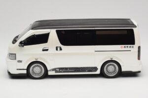 Toyota Hiace Super GL Pearl White Otto 1:18 OT1136 Żywica — zdjęcie 3 z 6