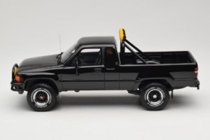 Toyota Hilux N60 SR5 Pickup Czarny Otto 1:18 OT481B Żywica — zdjęcie 3 z 6