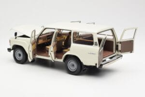 Toyota Land Cruiser J60 Biały Kyosho 1:18 08956W Metal — zdjęcie 5 z 8