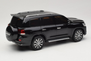 Toyota Land Cruiser LC200 Czarny Kengfai 1:18 KF024-13 Metal — zdjęcie 3 z 8
