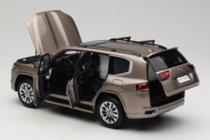 Toyota Land Cruiser LC300 ZX Złoty LCD 1:18 LCD18013-ZX-GO Metal — zdjęcie 5 z 8