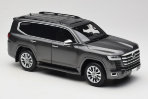 Toyota Land Cruiser LC300 ZX Szary LCD 1:18 LCD18013-ZX-GR Metal — zdjęcie 6 z 8