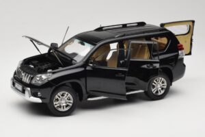Toyota Land Cruiser Prado J150 Czarny Paudi Model 1:18 623132-BK Metal — zdjęcie 2 z 8