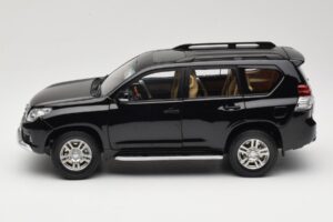 Toyota Land Cruiser Prado J150 Czarny Paudi Model 1:18 623132-BK Metal — zdjęcie 4 z 8