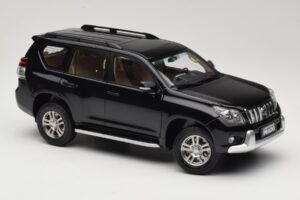 Toyota Land Cruiser Prado J150 Czarny Paudi Model 1:18 623132-BK Metal — zdjęcie 6 z 8
