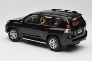 Toyota Land Cruiser Prado J150 Czarny Paudi Model 1:18 623132-BK Metal — zdjęcie 7 z 8