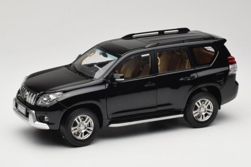 Toyota Land Cruiser Prado J150 Czarny Paudi Model 1:18 623132-BK Metal
