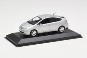 Toyota Prius Srebrny Minichamps 1:43 TOYOTA005 Metal — zdjęcie 2 z 4