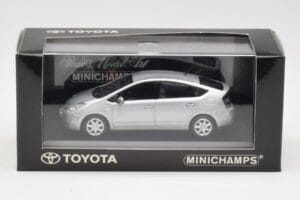 Toyota Prius Srebrny Minichamps 1:43 TOYOTA005 Metal — zdjęcie 4 z 4