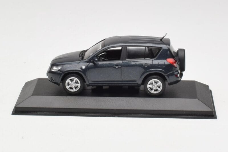 Toyota RAV4 XA30 Szary Minichamps 1:43 TOYOTA002 Metal