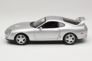 Toyota Supra A80 Srebrny Kyosho 1:18 08847 Metal — zdjęcie 4 z 8