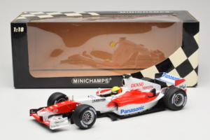 Toyota TF105 #17 R. Schumacher Panasonic Toyota Racing Showcar 2005 Minichamps 1:18 100050087 Metal — zdjęcie 7 z 7