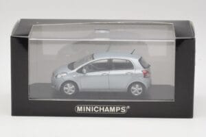 Toyota Yaris Mk2 Glacier Niebieski Minichamps 1:43 TOYOTA001 Metal — zdjęcie 4 z 4
