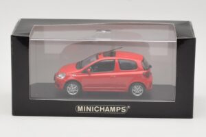 Toyota Yaris TS Czerwony Minichamps 1:43 430166062 Metal — zdjęcie 4 z 4