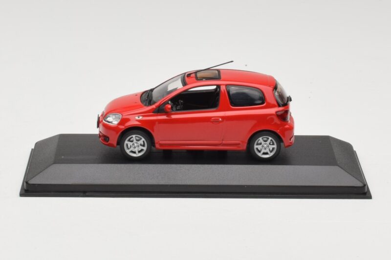 Toyota Yaris TS Czerwony Minichamps 1:43 430166062 Metal