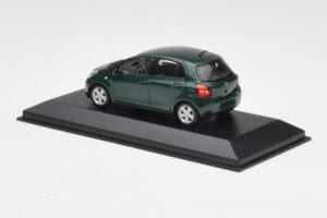 Toyota Yaris XP10 Oxford Green Minichamps 1:43 400166501 Metal — zdjęcie 3 z 4