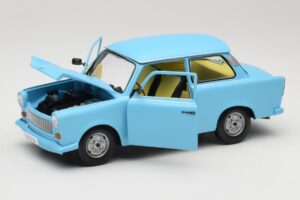 Trabant 601 Niebieski Sun Star 1:18 4290 Metal — zdjęcie 2 z 8