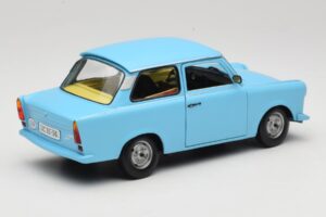 Trabant 601 Niebieski Sun Star 1:18 4290 Metal — zdjęcie 3 z 8