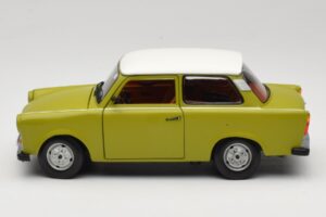 Trabant 601 Zielony Sun Star 1:18 4289 Metal — zdjęcie 4 z 8