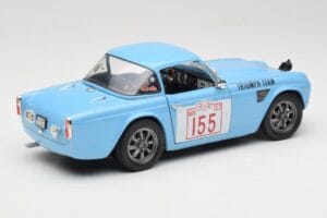 Triumph TR4 Rally Car Revell 1:18 08773 Metal — zdjęcie 3 z 8