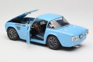 Triumph TR4 Rally Car Revell 1:18 08773 Metal — zdjęcie 5 z 8