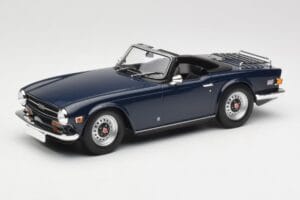 Triumph TR6 PI Ciemnoniebieski Minichamps 1:18 155132032 Metal