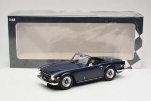 Triumph TR6 PI Ciemnoniebieski Minichamps 1:18 155132032 Metal — zdjęcie 6 z 6