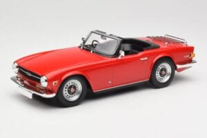 Triumph TR6 PI Czerwony Minichamps 1:18 155132031 Metal