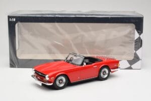 Triumph TR6 PI Czerwony Minichamps 1:18 155132031 Metal — zdjęcie 6 z 6