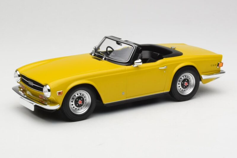 Triumph TR6 RHD Żółty Minichamps 1:18 155132034 Metal
