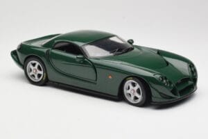 TVR Speed 12 Ciemnozielony Hot Wheels 1:18 50429 Metal — zdjęcie 6 z 8