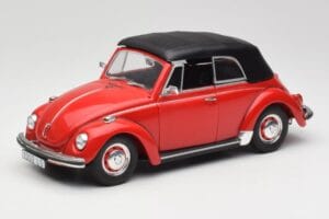 Volkswagen 1302 LS Kabriolet Czerwony Revell 1:18 08470 Metal