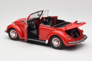 Volkswagen 1302 LS Kabriolet Czerwony Revell 1:18 08470 Metal — zdjęcie 5 z 8
