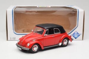 Volkswagen 1302 LS Kabriolet Czerwony Revell 1:18 08470 Metal — zdjęcie 8 z 8