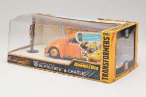 Volkswagen Beetle Bumblebee Transformers With Figure Metals Diecast 1:24 30114 Metal — zdjęcie 3 z 3