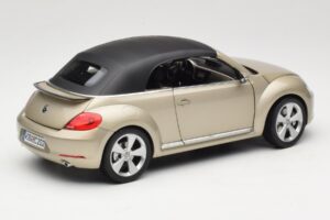 Volkswagen Beetle A5 Kabriolet Szary Kyosho 1:18 5C3099302P7W Metal — zdjęcie 3 z 8