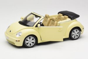 Volkswagen Beetle Kabriolet Żółty Gate 1:18 VW24108 Metal — zdjęcie 2 z 8