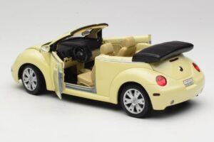 Volkswagen Beetle Kabriolet Żółty Gate 1:18 VW24108 Metal — zdjęcie 5 z 8