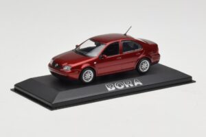 Volkswagen Bora Mk4 Red Metallic Minichamps 1:43 VW003 Metal — zdjęcie 2 z 4