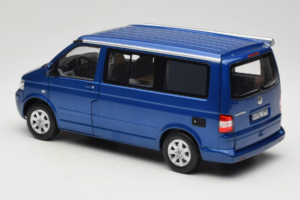 Volkswagen California T4 Ravenna Blue Metallic Norev 1:18 188607 Metal — zdjęcie 7 z 8