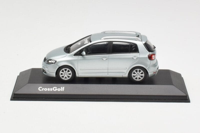 Volkswagen Cross Golf Mk5 Srebrny Minichamps 1:43 400054370 Metal