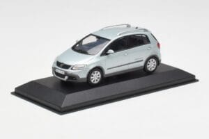 Volkswagen Cross Golf Mk5 Srebrny Minichamps 1:43 GOLF003 Metal — zdjęcie 2 z 4
