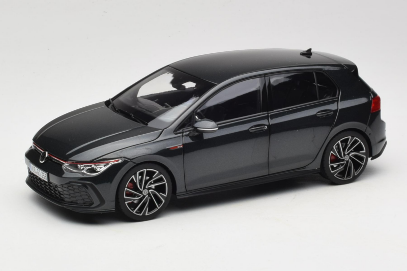 Volkswagen Golf GTI Mk8 Czarny Metallic Norev 1:18 188591 Metal