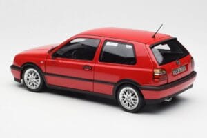 Volkswagen Golf Mk3 GTI Flash Red Norev 1:18 188418 Metal — zdjęcie 7 z 8